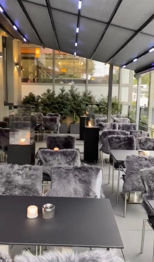 Ole Hotel Хамбург Екстериор снимка