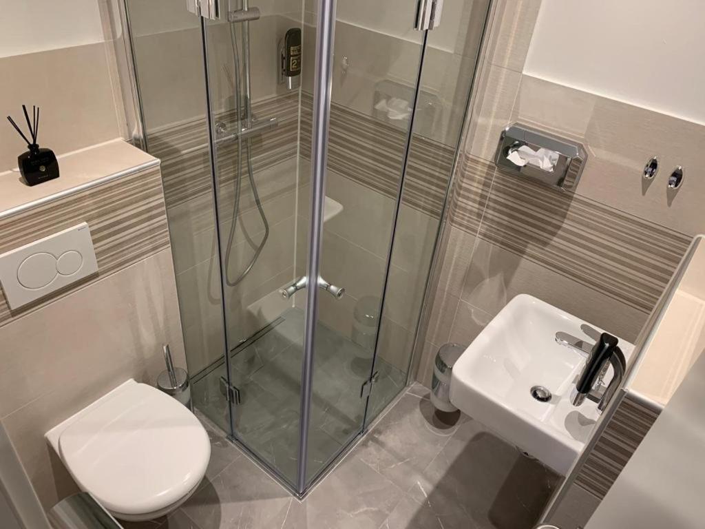 Ole Hotel Хамбург Екстериор снимка