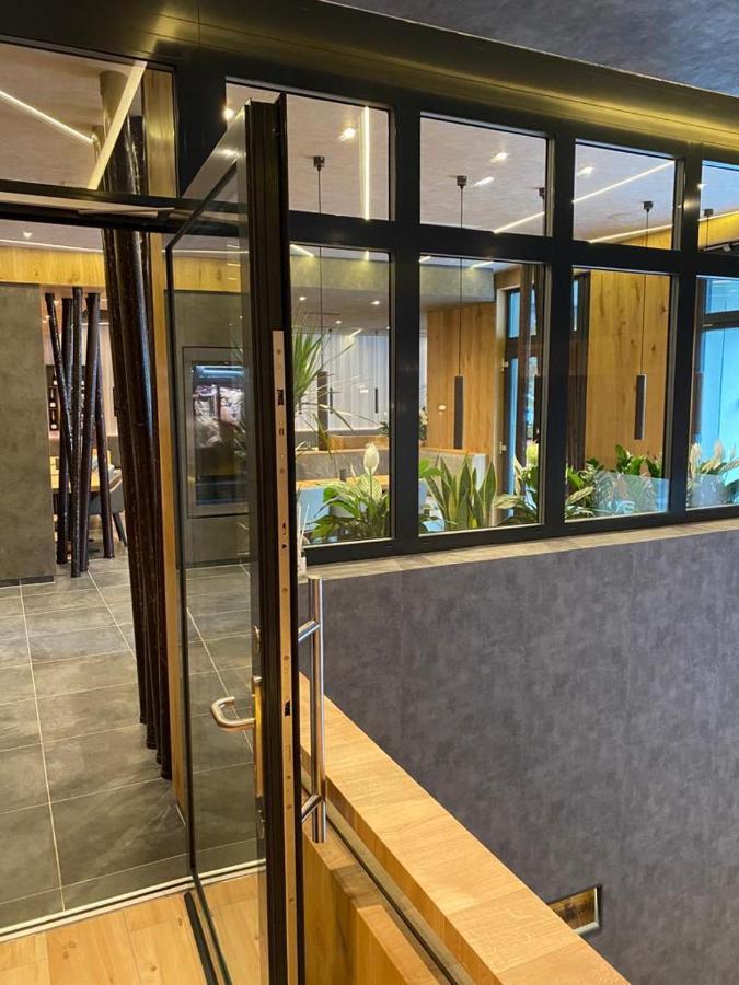 Ole Hotel Хамбург Екстериор снимка